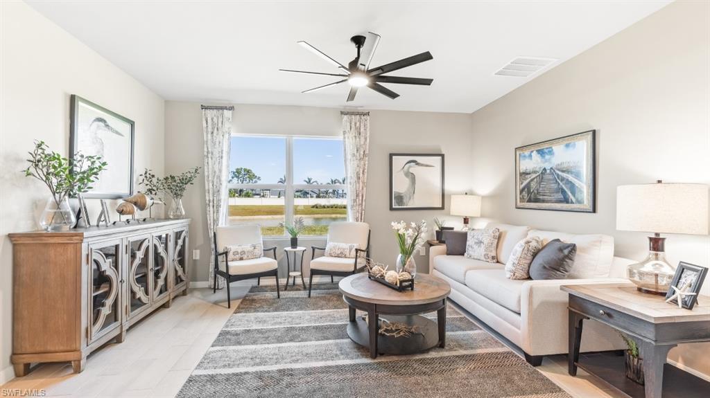 CORAL BAY - Residential