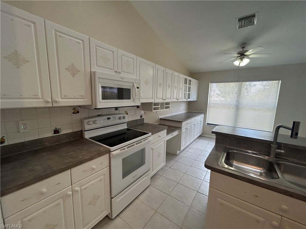 CAPE CORAL - Residential Lease