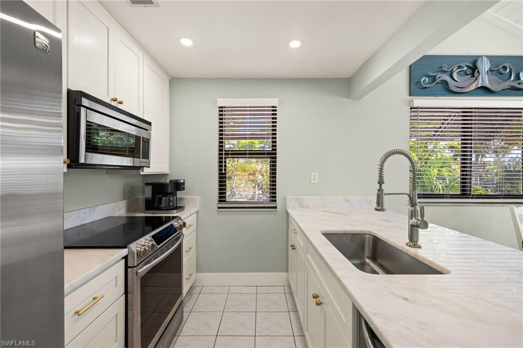 GREENWOOD VILLAGE - Residential