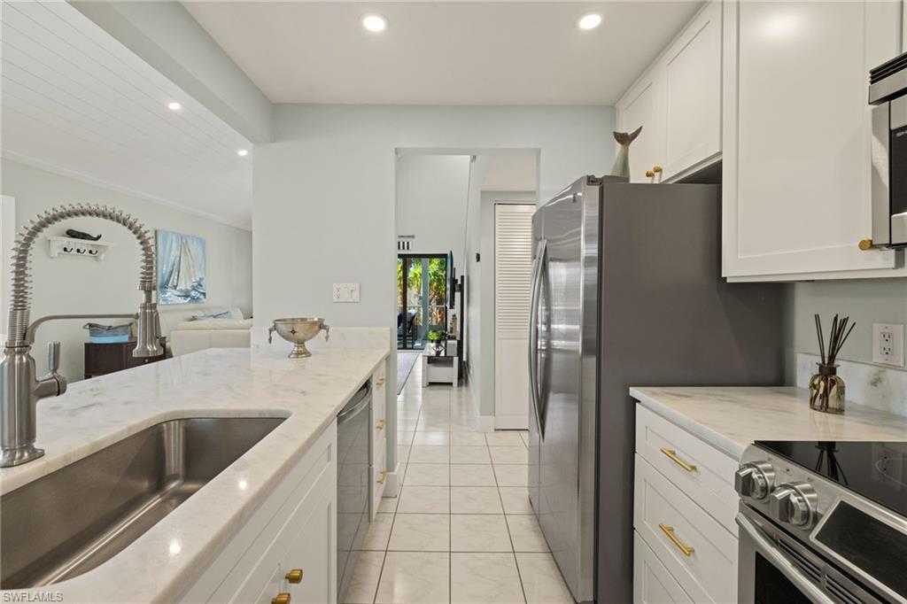 GREENWOOD VILLAGE - Residential