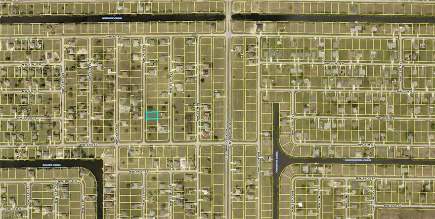 Fantastic offwater builiding site int he NW Cape.  This property is in an area of newer homes close to restaurants, shopping, schools and golf courses...