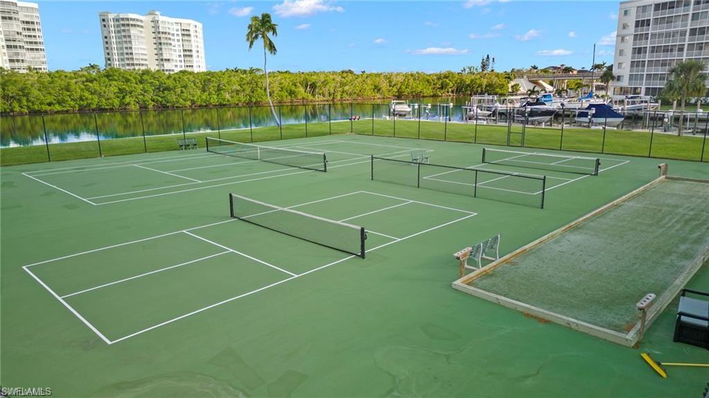 VANDERBILT SURF COLONY - Residential Lease