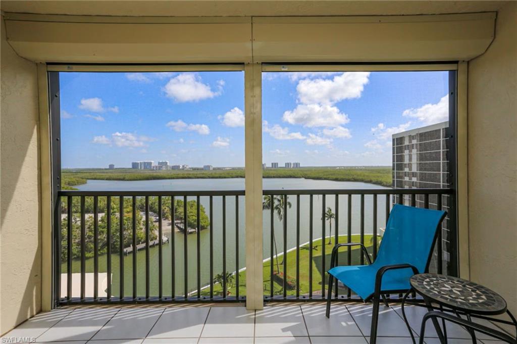 VANDERBILT SURF COLONY - Residential Lease