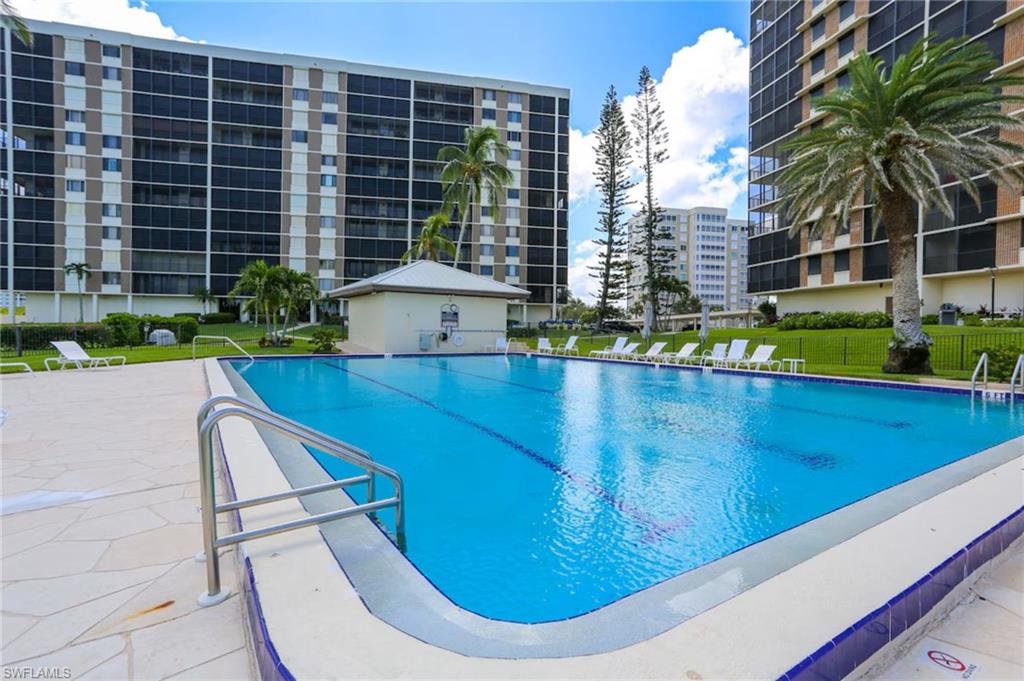 VANDERBILT SURF COLONY - Residential Lease