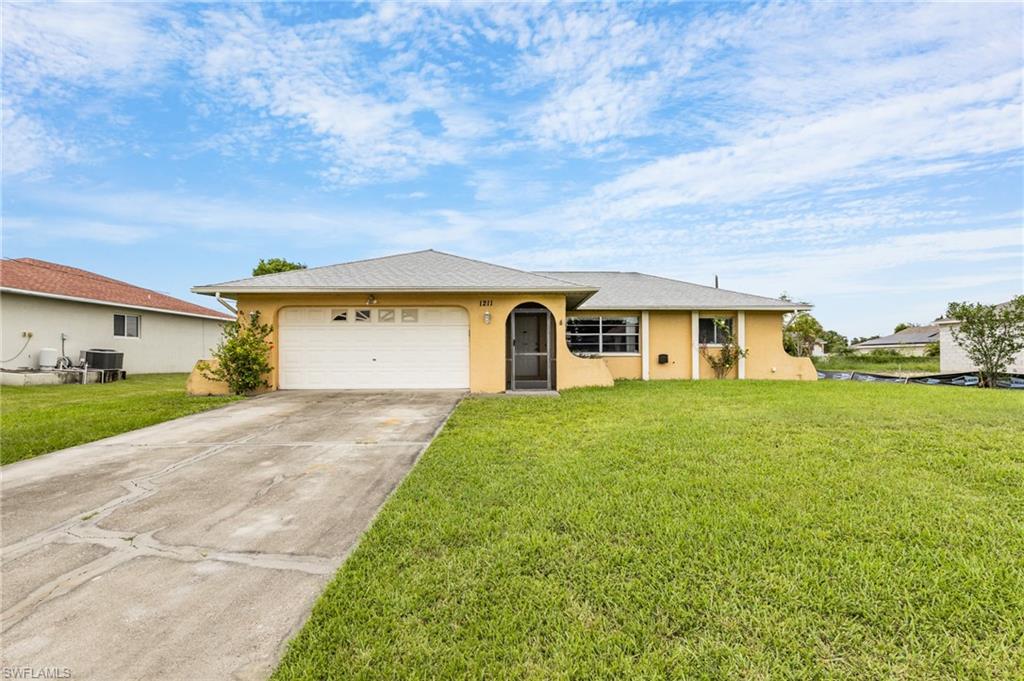 CAPE CORAL - Residential