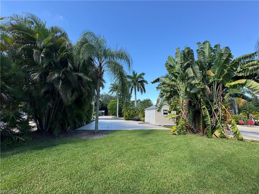 RIVERBEND MOTORCOACH RESORT - Land