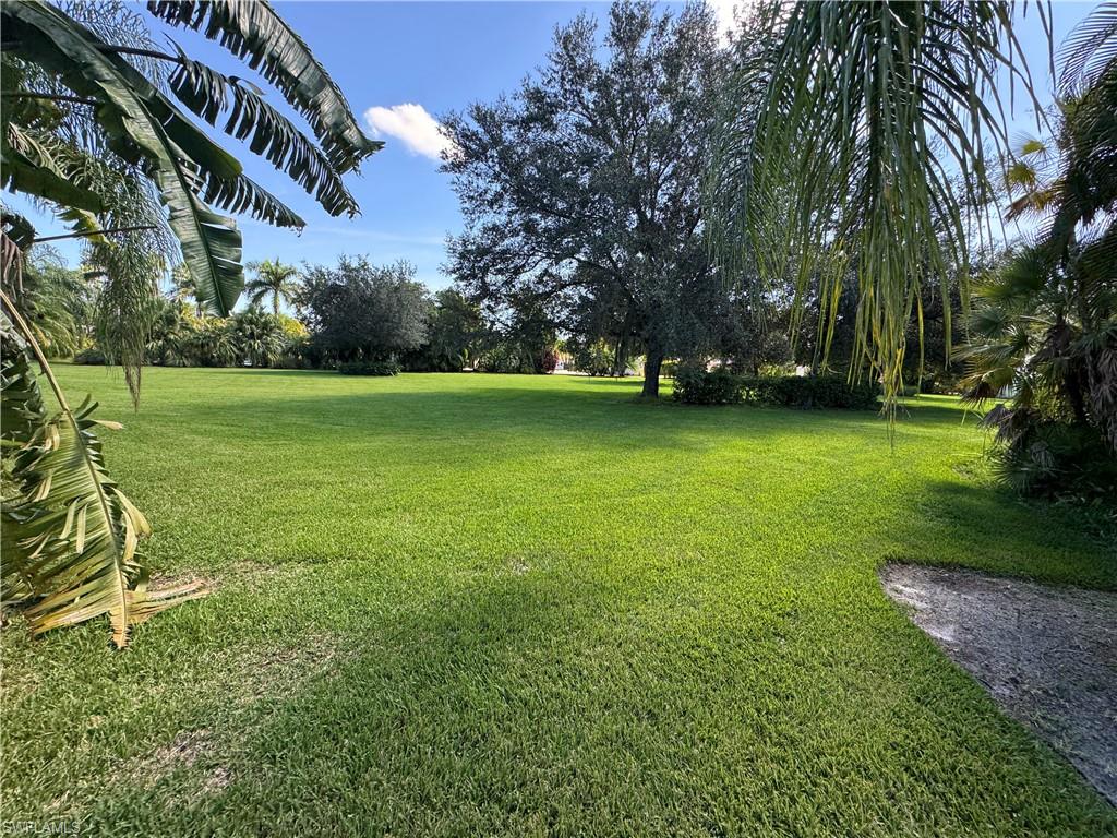 RIVERBEND MOTORCOACH RESORT - Land