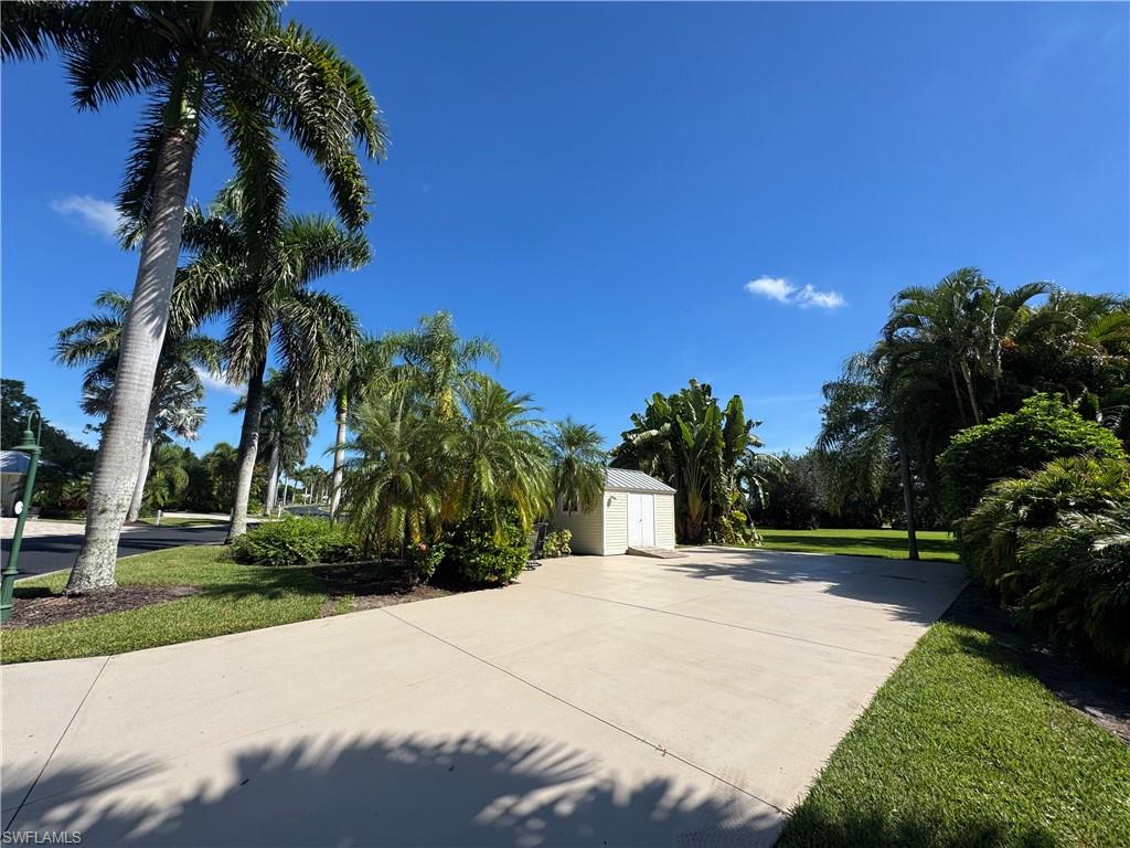 RIVERBEND MOTORCOACH RESORT - Land