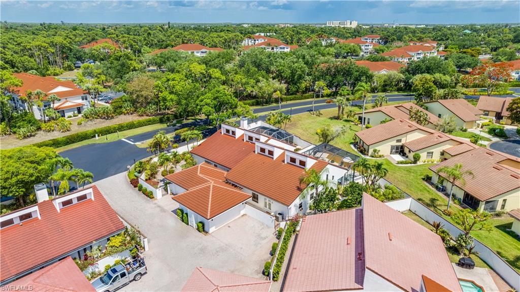 HARBOUR CASTLE - Residential