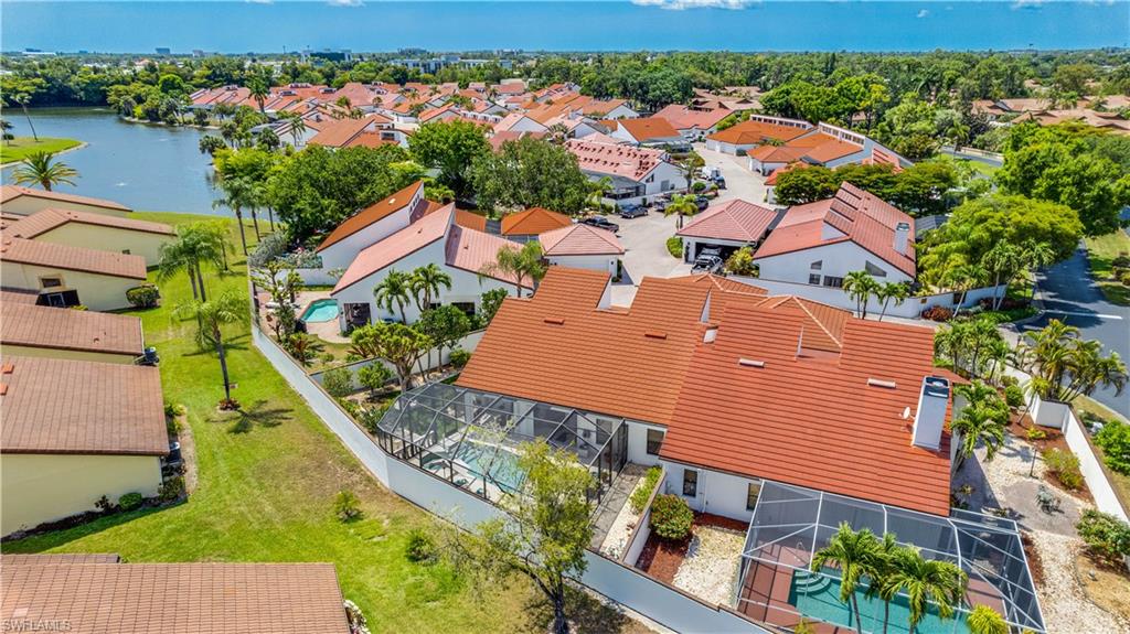HARBOUR CASTLE - Residential