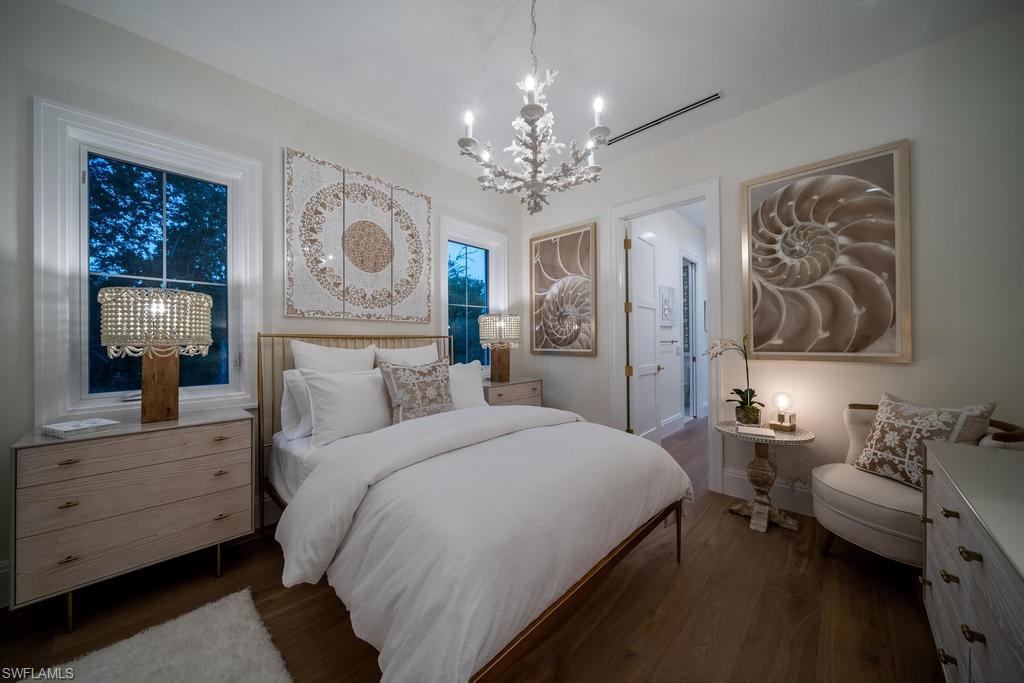 OLDE NAPLES - Residential