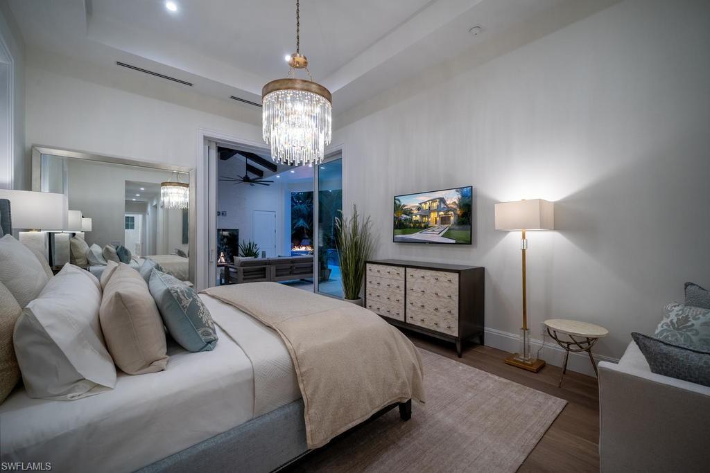 OLDE NAPLES - Residential