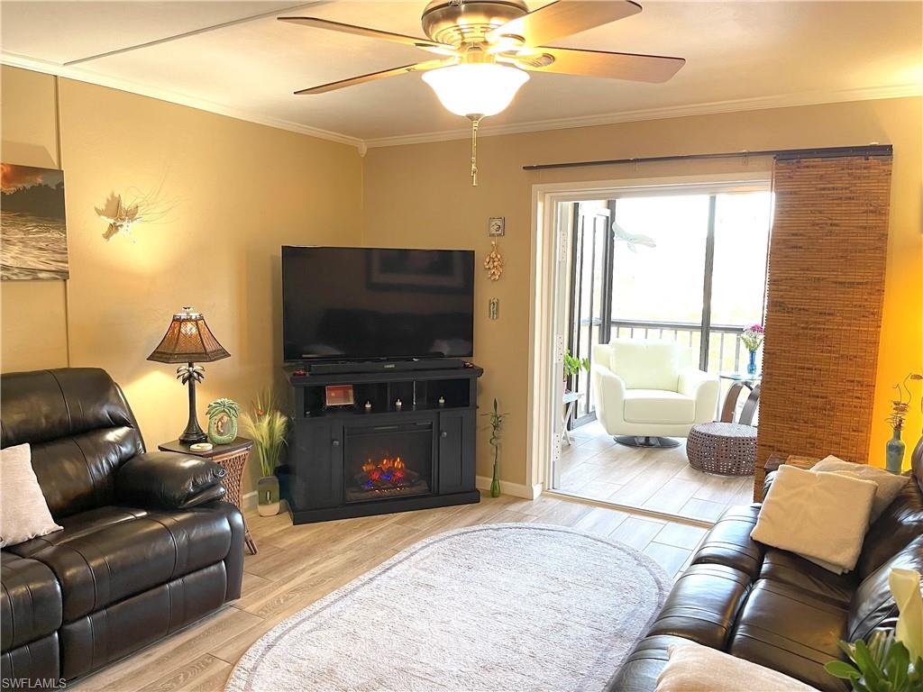 CENTRE COURT CONDO - Residential