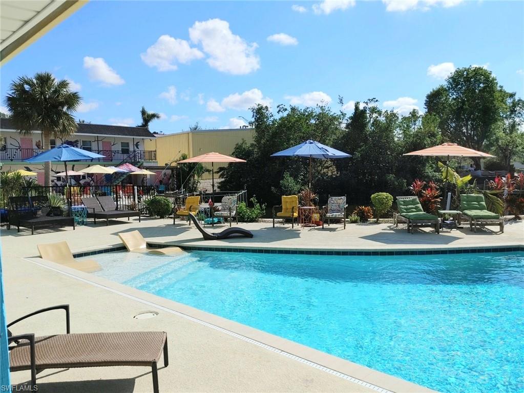 WEEKS REBECCA - Land