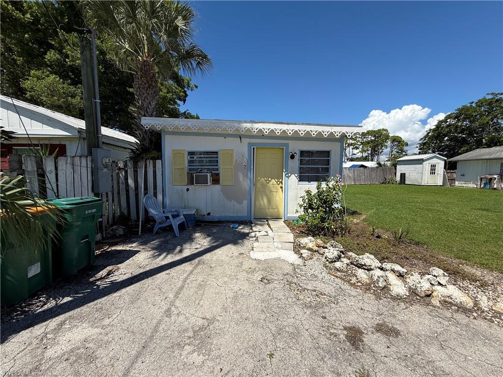 WEEKS REBECCA - Land