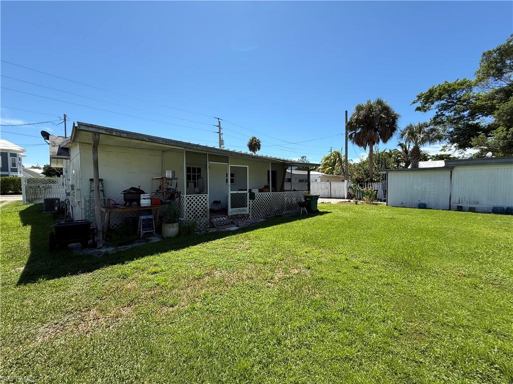 WEEKS REBECCA - Land