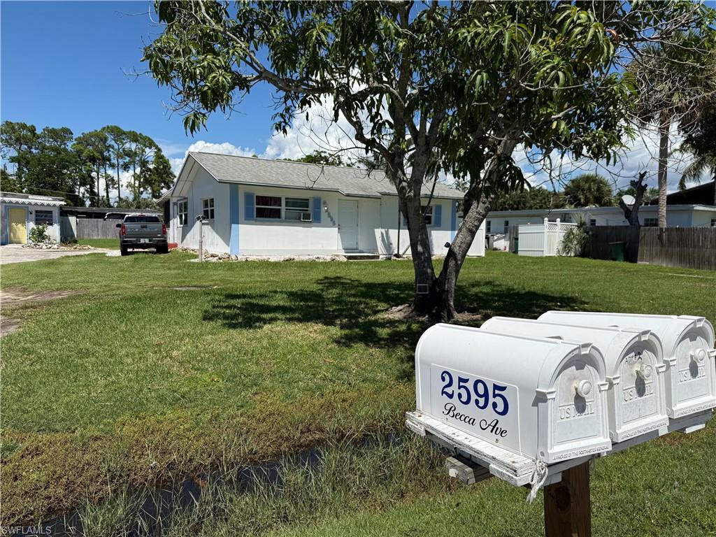 WEEKS REBECCA - Land