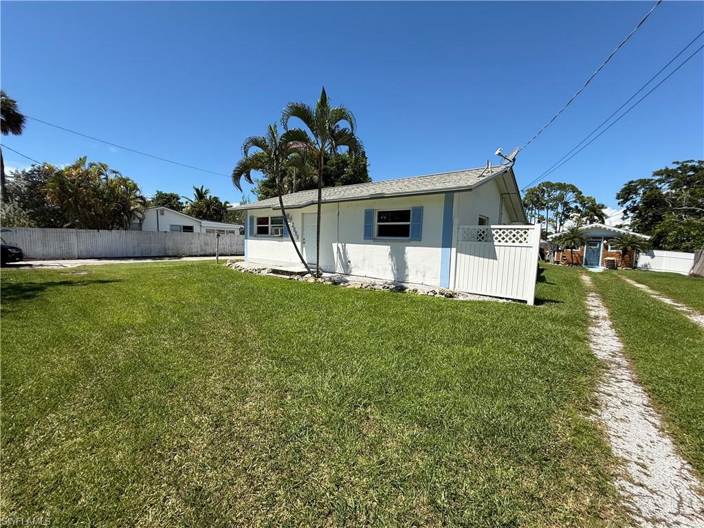 WEEKS REBECCA - Land