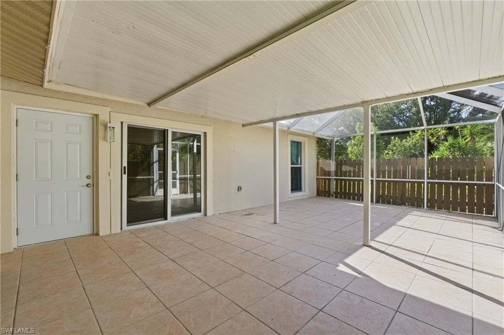 PALM LAKES - Residential