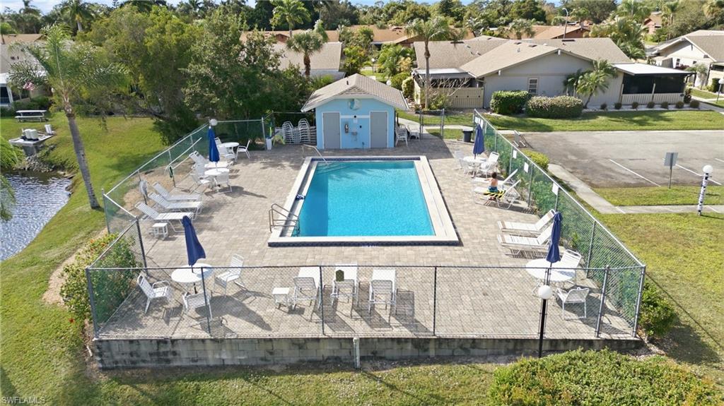 PALM LAKES - Residential