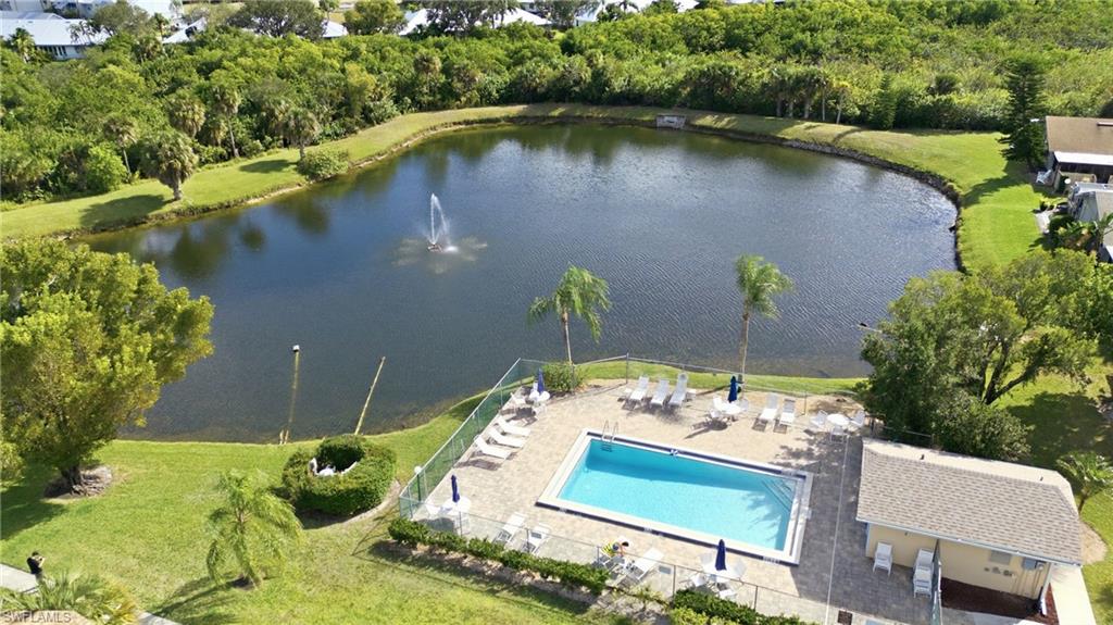 PALM LAKES - Residential