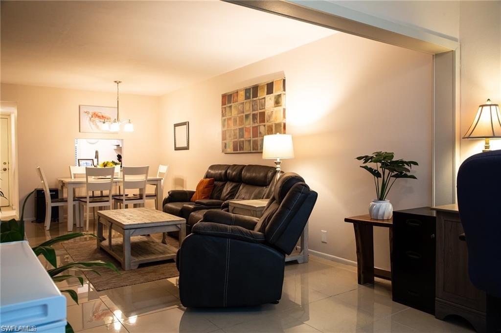 SEVEN LAKES - Residential Lease