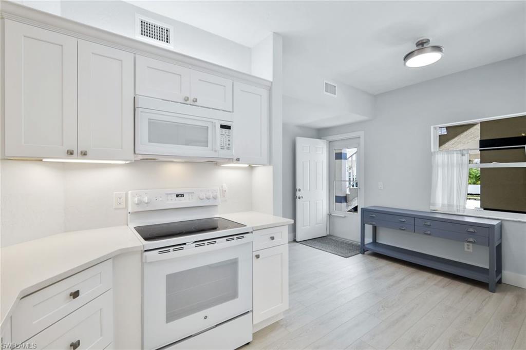 DANAH WAY CONDO - Residential