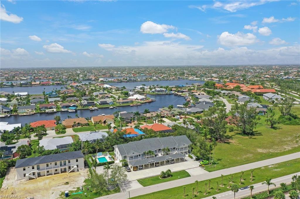 DANAH WAY CONDO - Residential