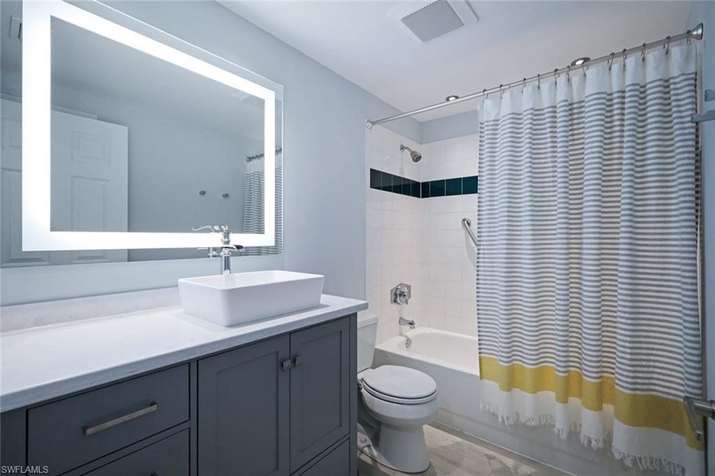 DANAH WAY CONDO - Residential