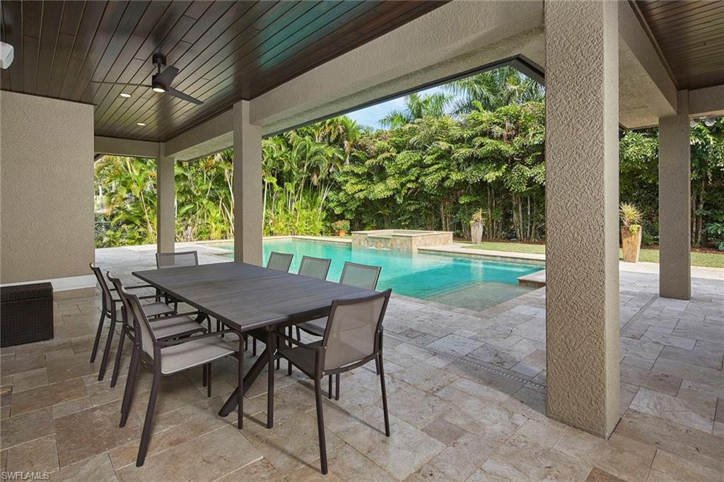 MOORINGS - Residential