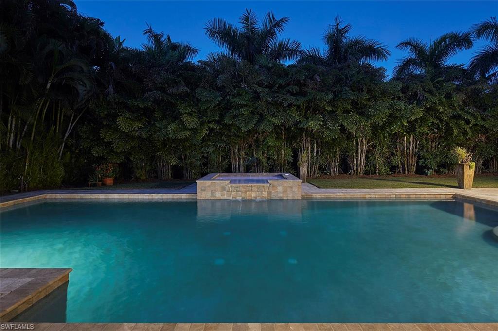 MOORINGS - Residential