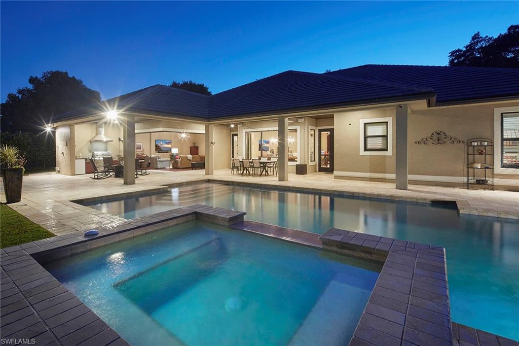 MOORINGS - Residential