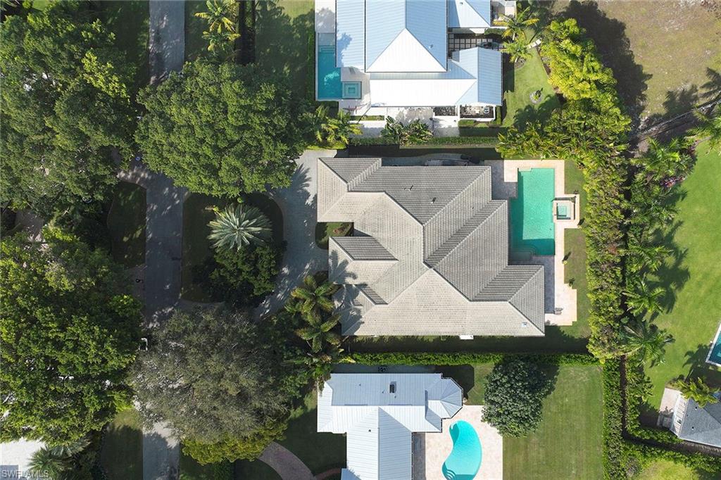 MOORINGS - Residential