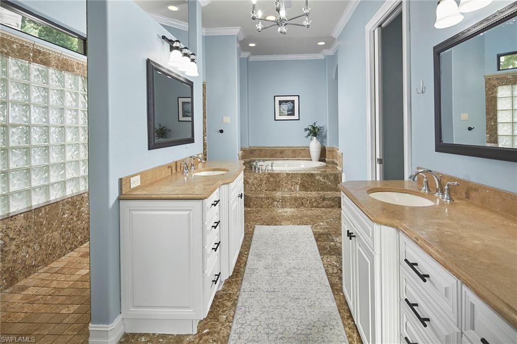 MOORINGS - Residential