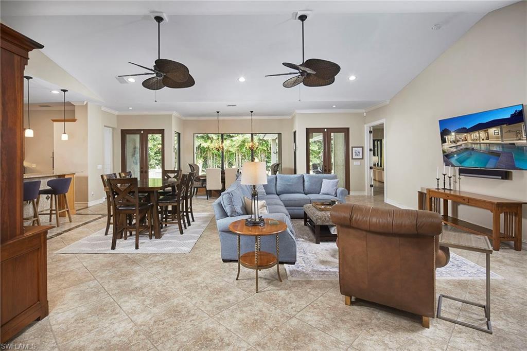 MOORINGS - Residential