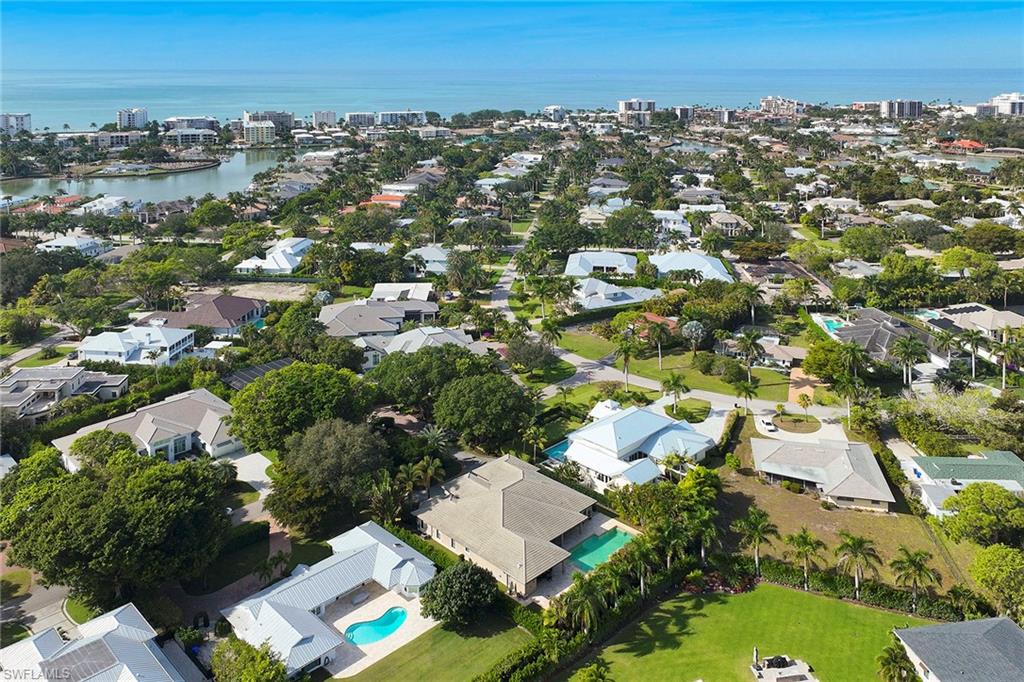 MOORINGS - Residential