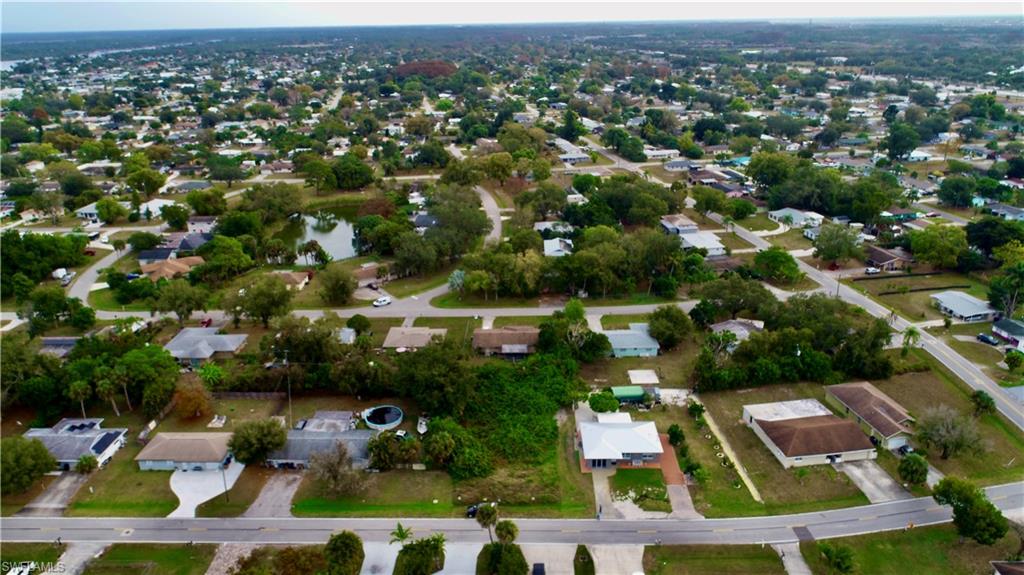 FORT MYERS SHORES - Land