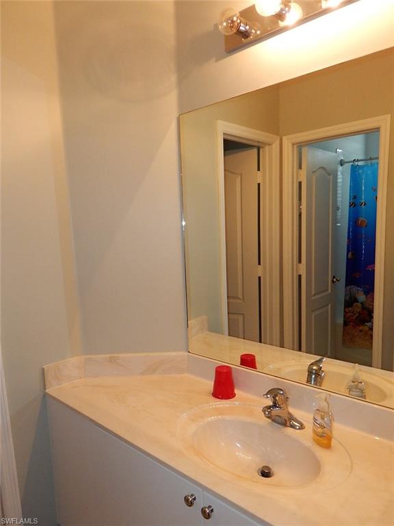 CORAL LAKES - Residential