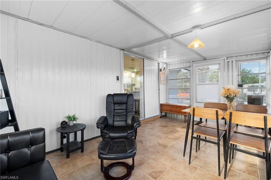 RIVERWOOD - Residential