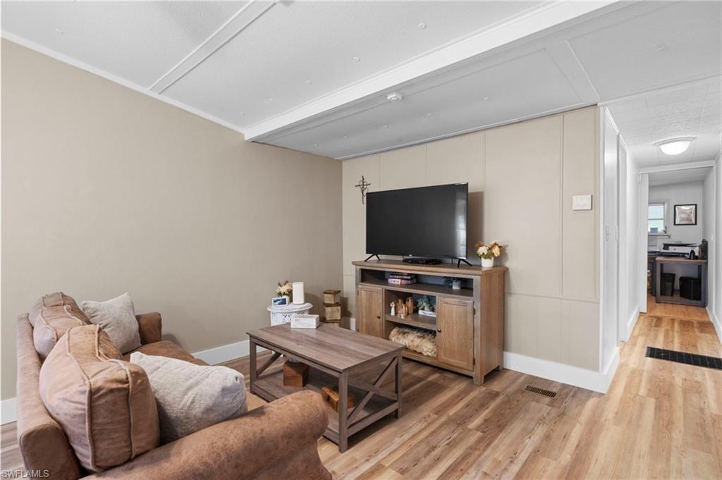 RIVERWOOD - Residential