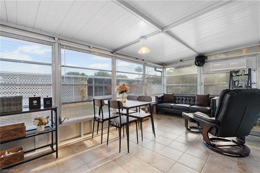 RIVERWOOD - Residential