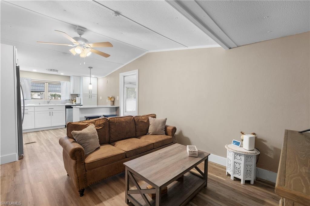 RIVERWOOD - Residential