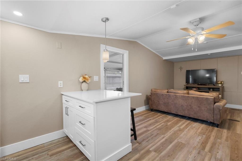 RIVERWOOD - Residential