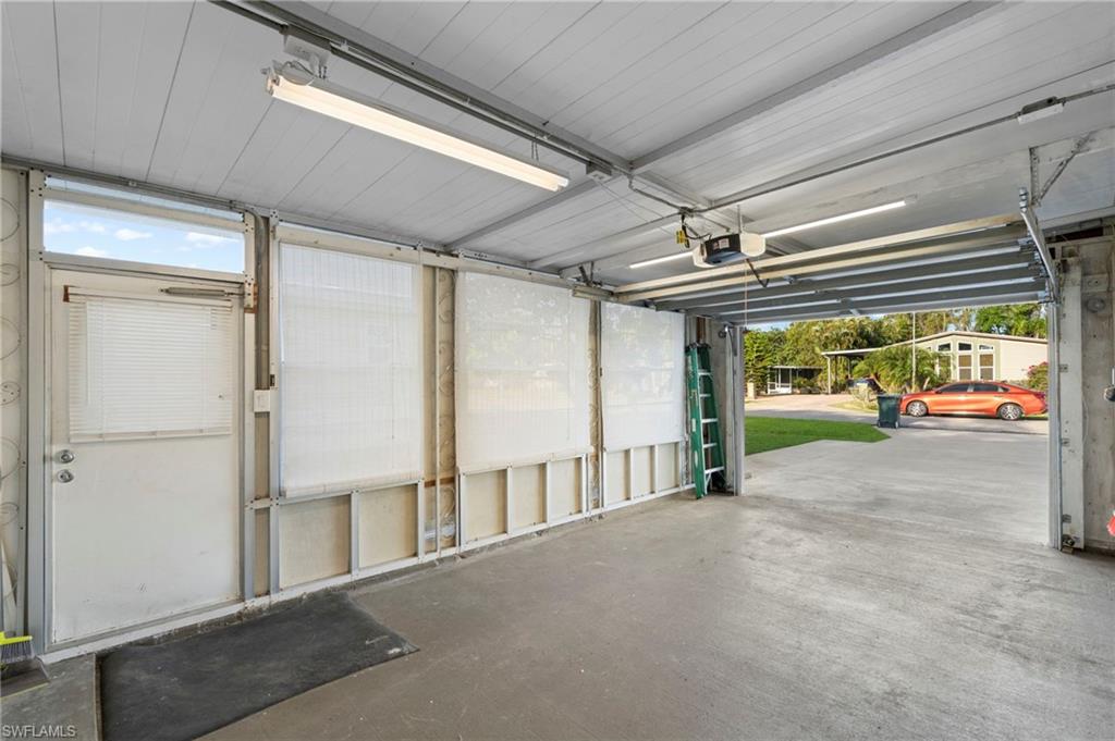 RIVERWOOD - Residential