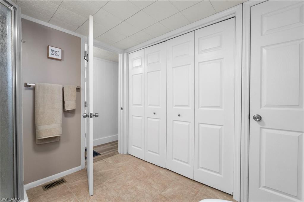 RIVERWOOD - Residential