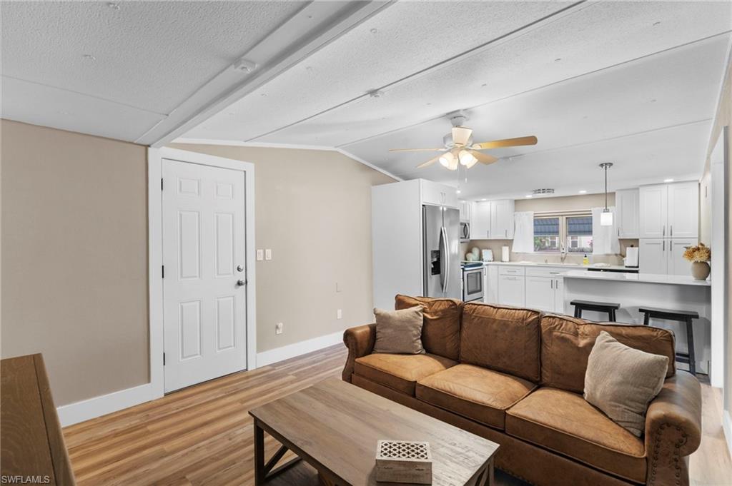 RIVERWOOD - Residential