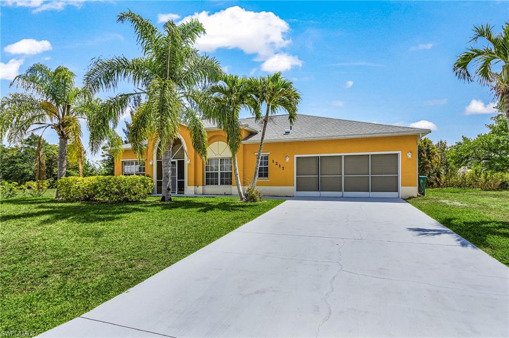 CAPE CORAL - Residential