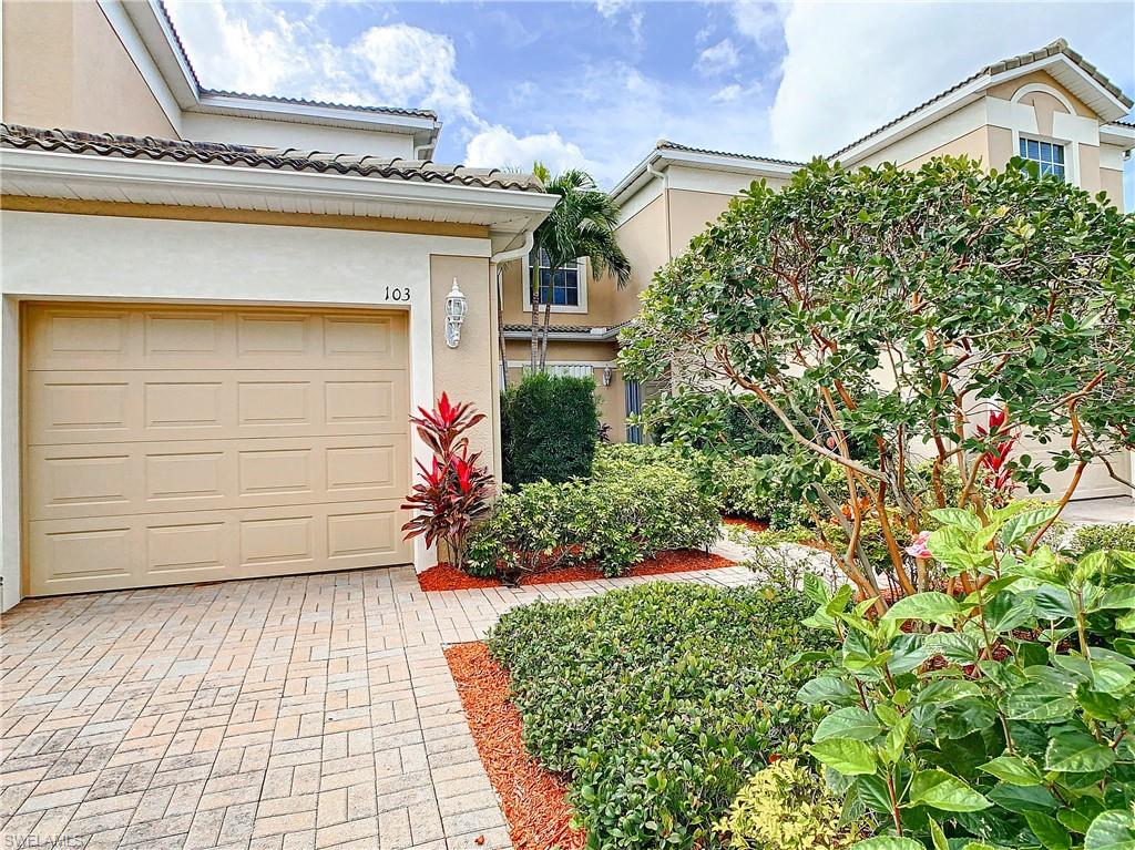 PEBBLE BEACH - Residential