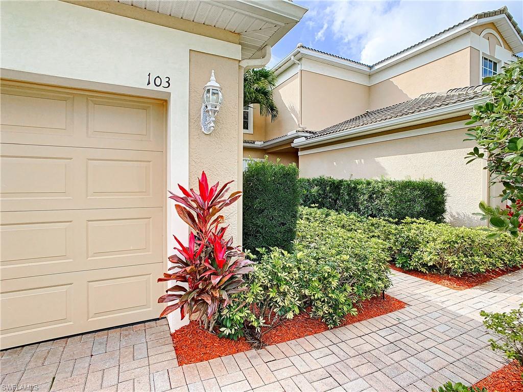 PEBBLE BEACH - Residential