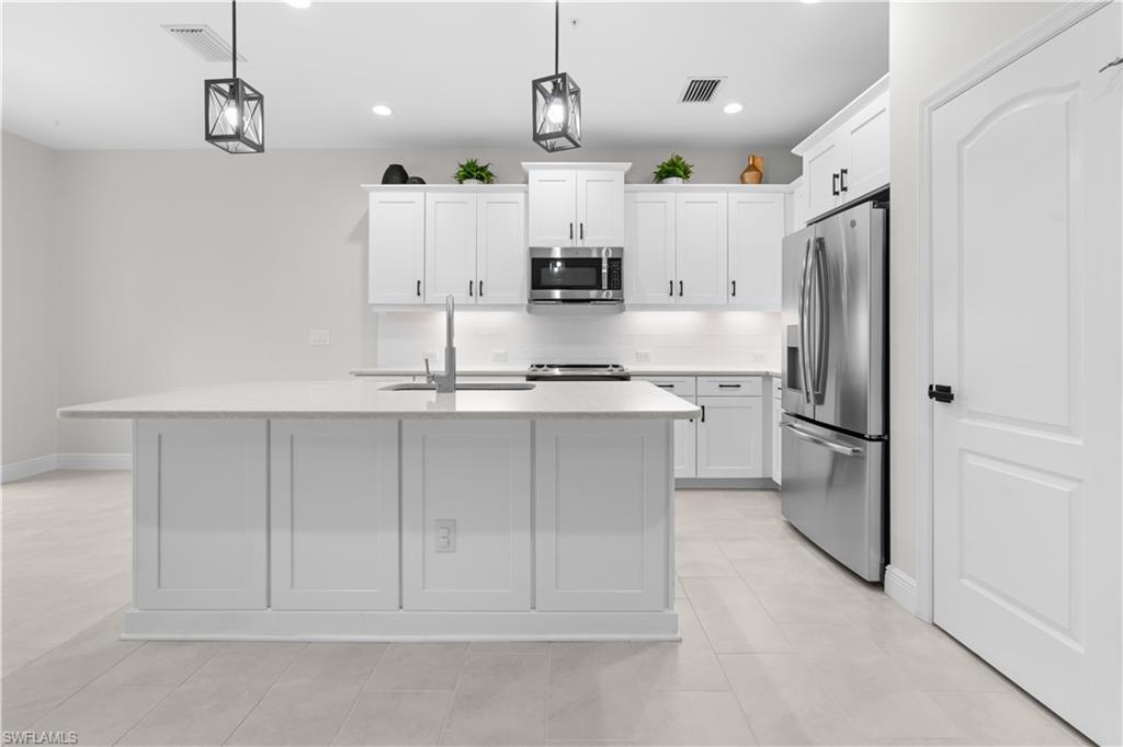 AVALON - Residential Lease